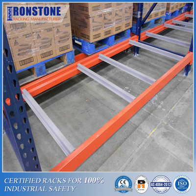 Heavy Duty Racking System Steel Pallet Crossbar Untuk Dukungan yang Diperkuat Industri