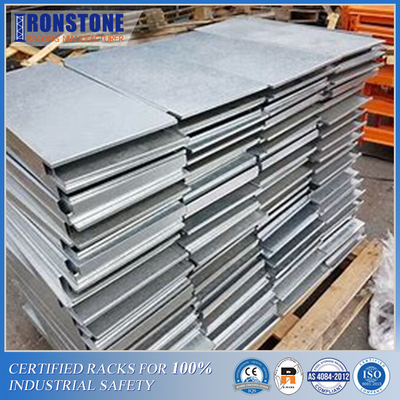 Panel Baja Padat Aksesoris Sistem Penyimpanan Pallet Racking Industri
