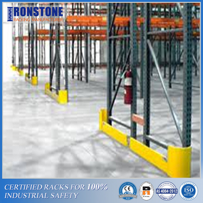 RMI Roll Formed Steel Pallet Rack Pelindung Tegak Dengan Pemasangan Baut