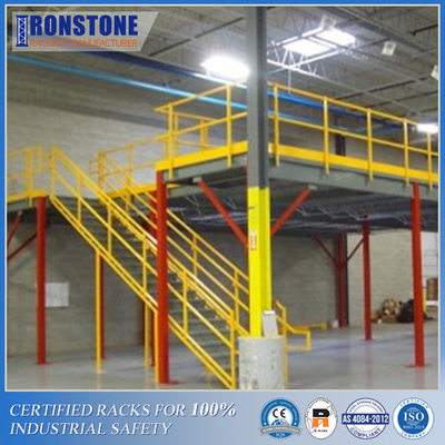 Sistem rak mezzanine menggandakan atau melipatgandakan area gudang yang tersedia